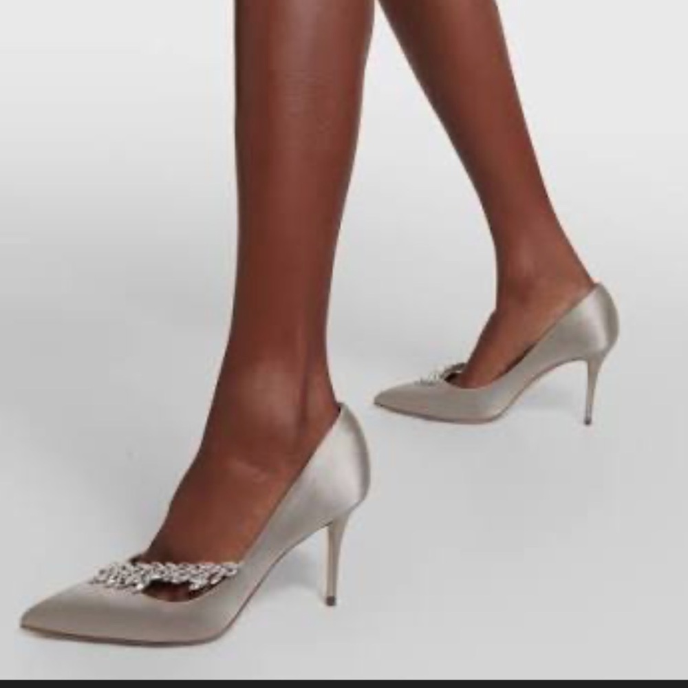 Manolo Blahnik White Lace Crepe And Crystal Nadira Pumps Size 38.5 8.5 - Picture 7 of 7